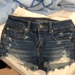 AE “SHORTIE” blue jeans